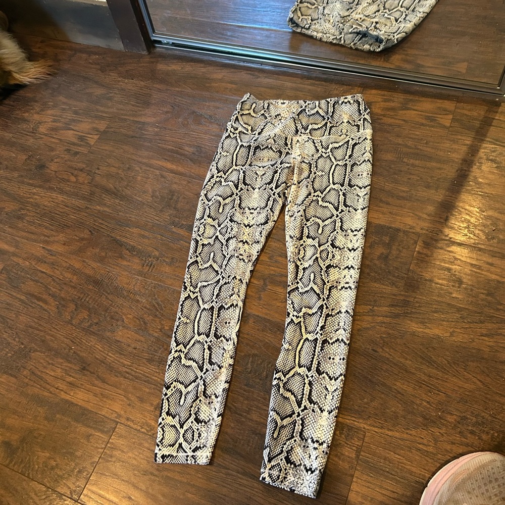 Varley snakeskin leggings